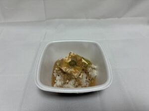 白米に吉野家の冷汁をかけた冷ぶっかけご飯