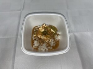 真上から見た冷ぶっかけご飯